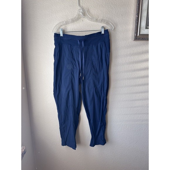 Lululemon Dance Studio Crop Pants True Navy Blue Women's Size 8 Gently Used - Picture 1 of 7